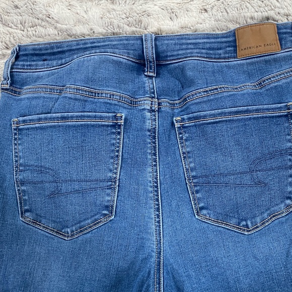 American Eagle Outfitters High-Rise Slim Fit Jeans - Blue Wash - Picture 5 of 5
